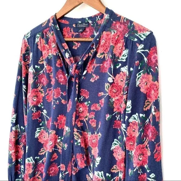 Lucky Brand floral print top with tie at the neck - Picture 3 of 9